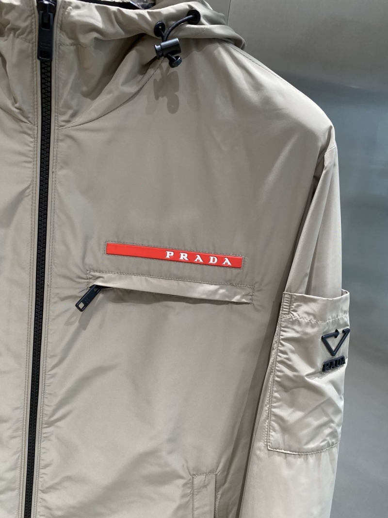 Pra*a outwear